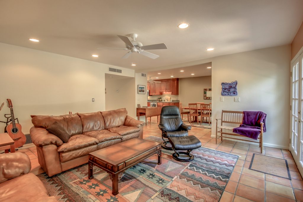 2309 S Grandview Family Room