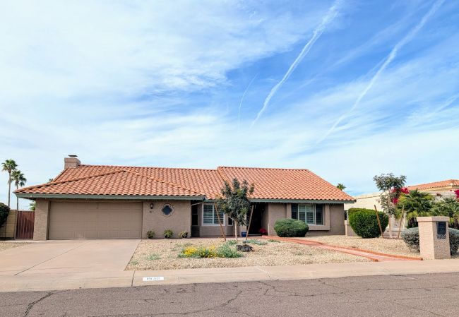 1930 E Calle De Arcos Tempe AZ front