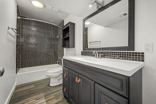 2979 S Country Club bathroom