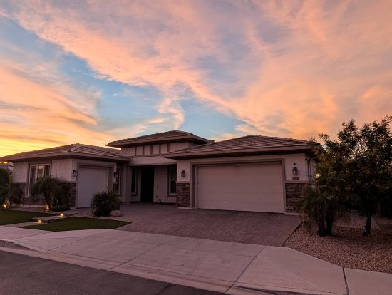 2560 E Thornton Ct Gilbert AZ