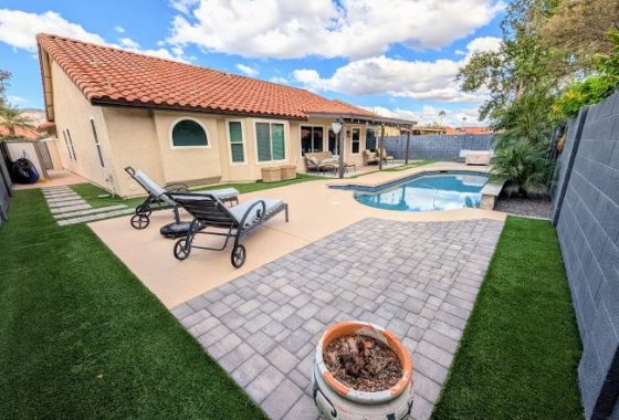 2215 E Cathedral Rock pool - CS